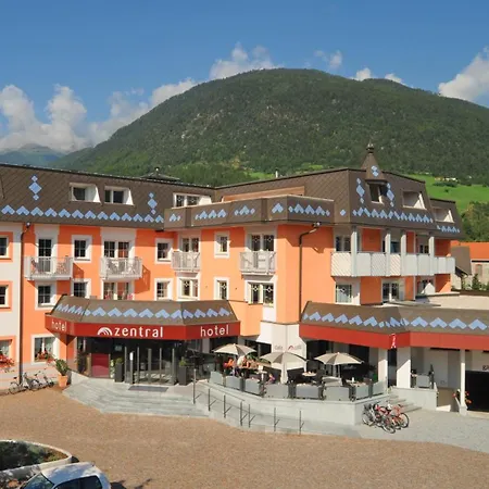 Hotel Aktiv & Wellnesshotel Zentral 4*