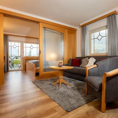 Aktiv & Wellnesshotel Zentral 4*