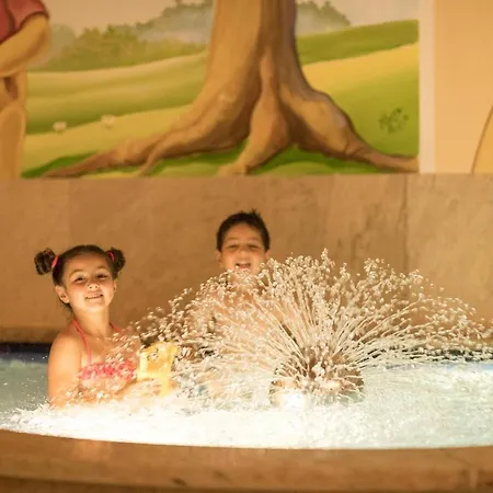 Aktiv & Wellnesshotel Zentral 4*